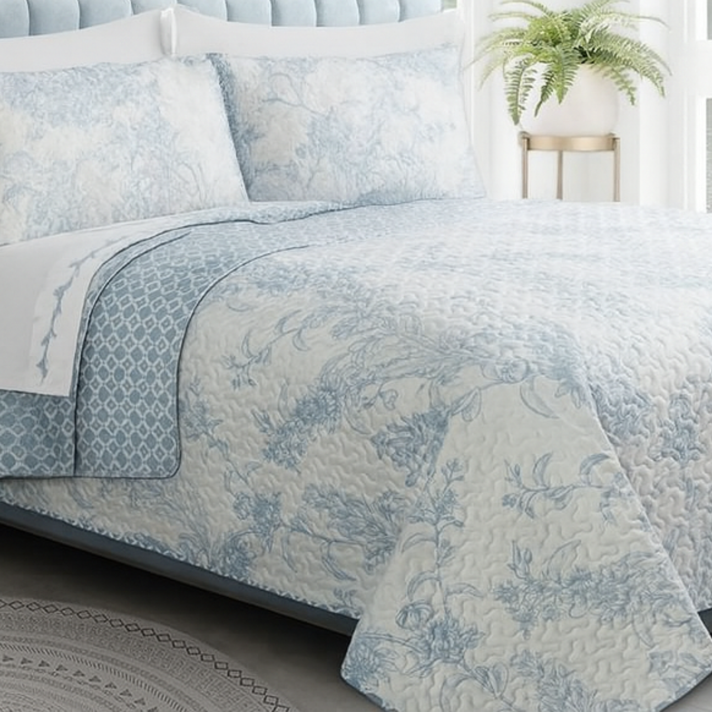 Dream Blue Floral 3 Piece Bedding Quilt Set