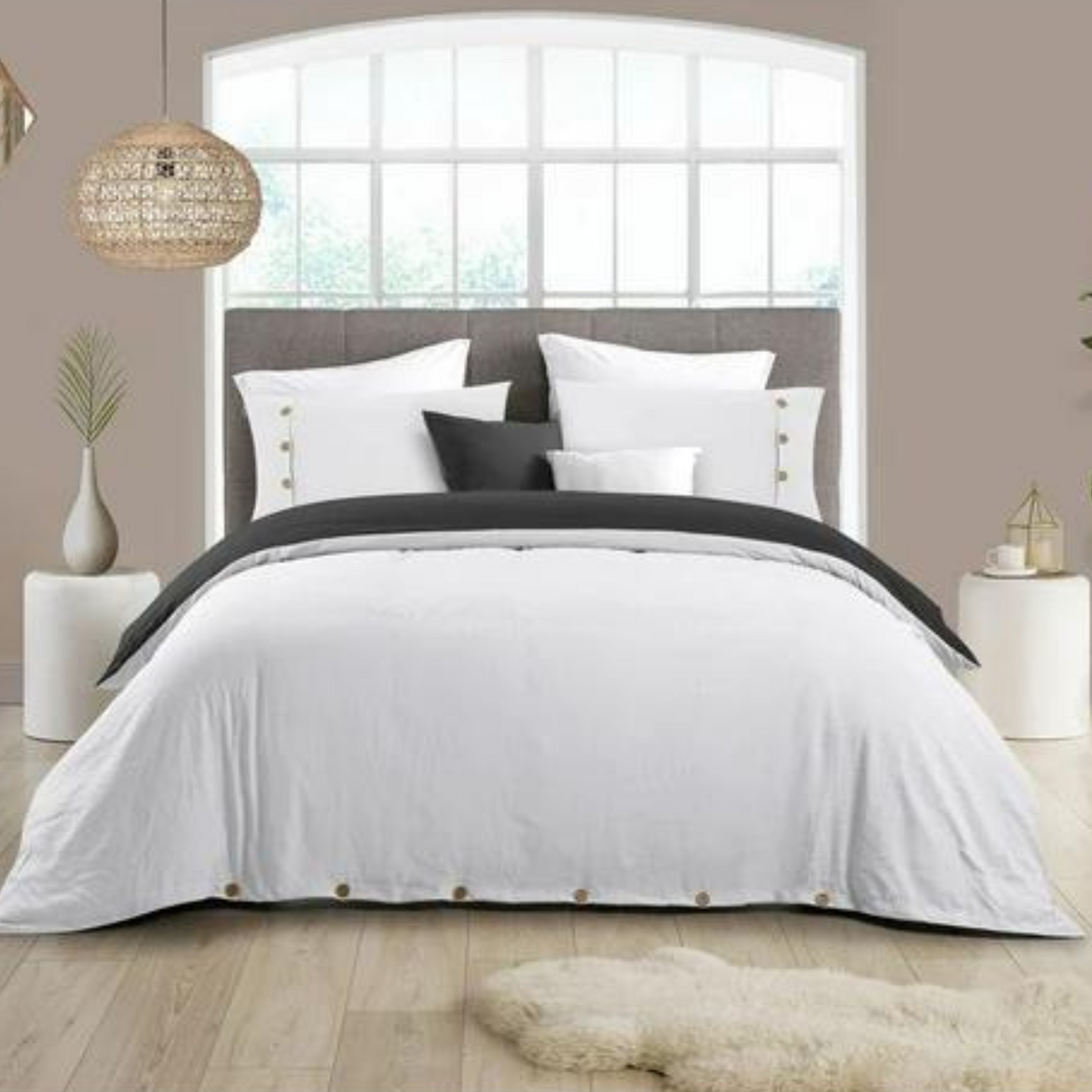 White & Grey Reversible 3 Piece Duvet Cover Set