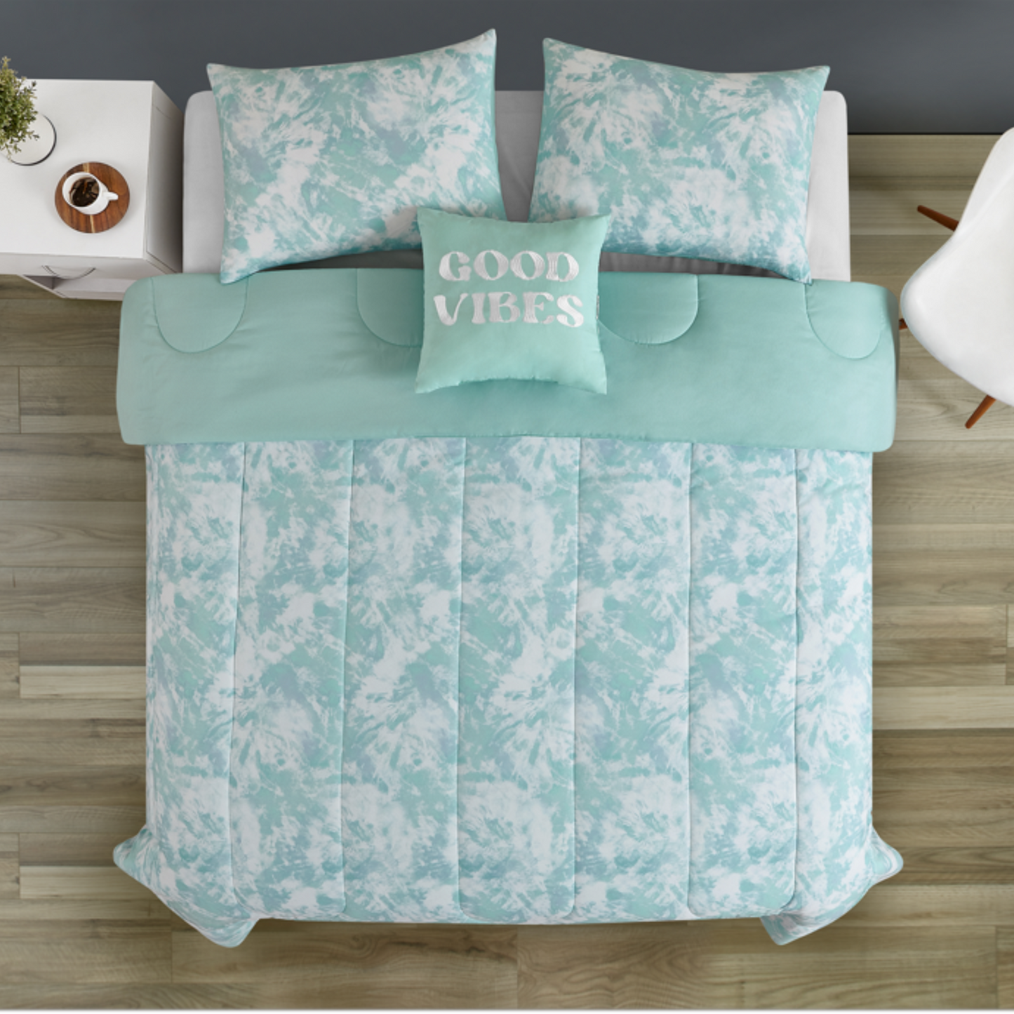 Aqua Maisie Tye Dye 4 Piece Comforter Set