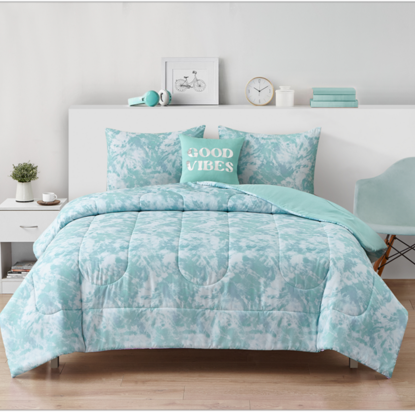 Aqua Maisie Tye Dye 4 Piece Comforter Set