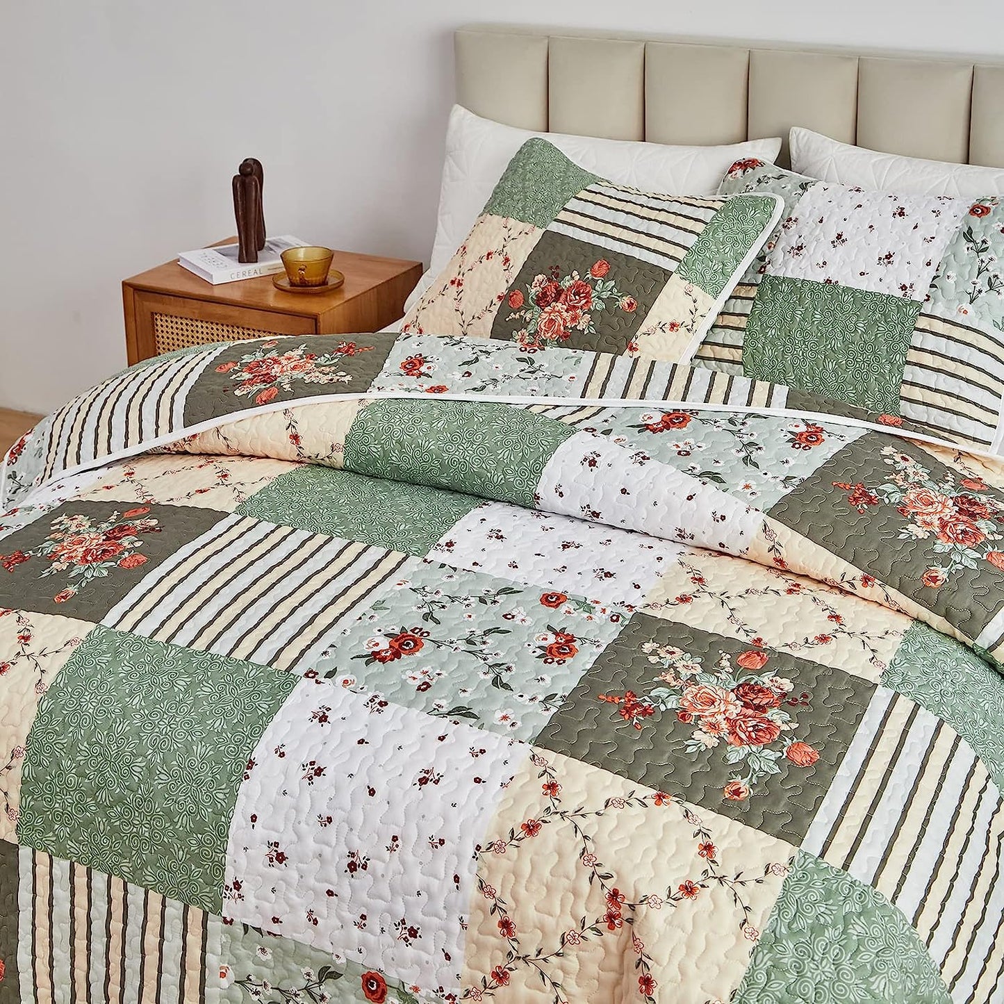Green & Beige Floral Patchwork 3 Piece Bedding Quilt Set