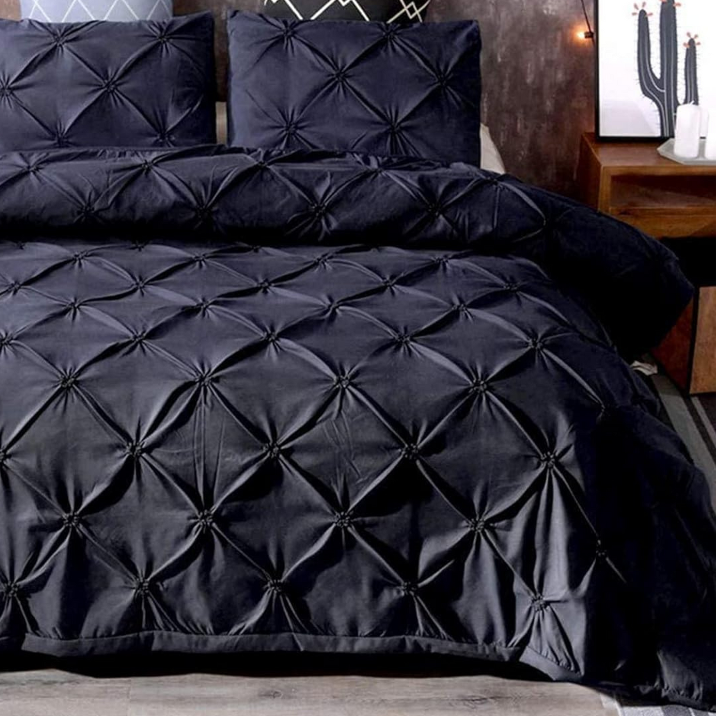 Black Pinch Pleated 3 Piece Duvet Cover Set