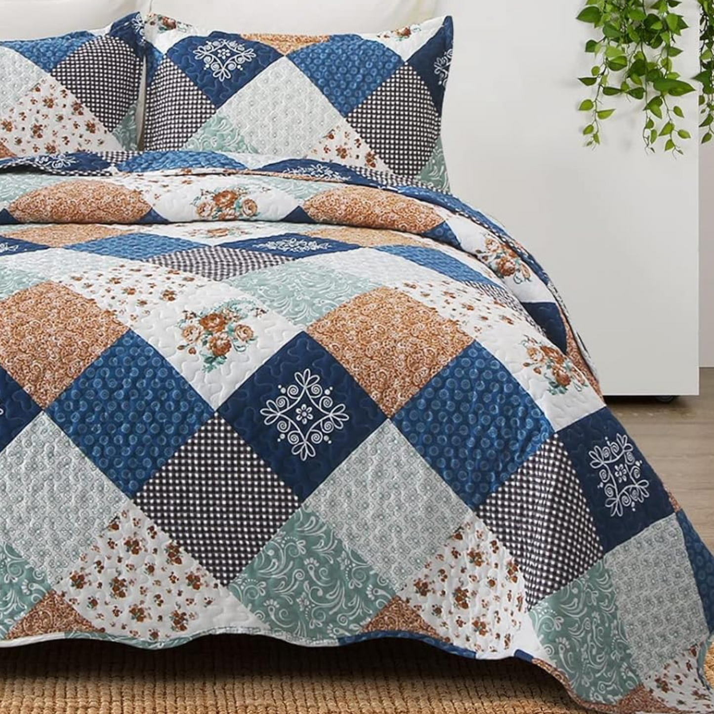 Blue & Beige Floral Patchwork 3 Piece Bedding Quilt Set