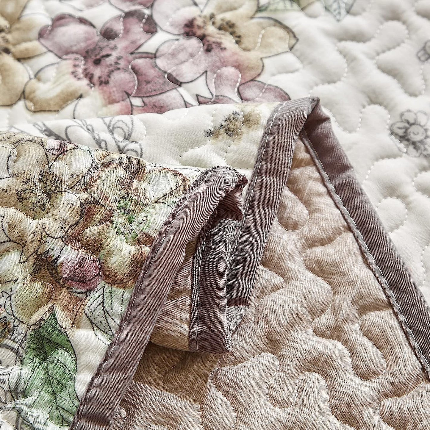 Pink & Beige Floral 3 Piece Bedding Quilt Set