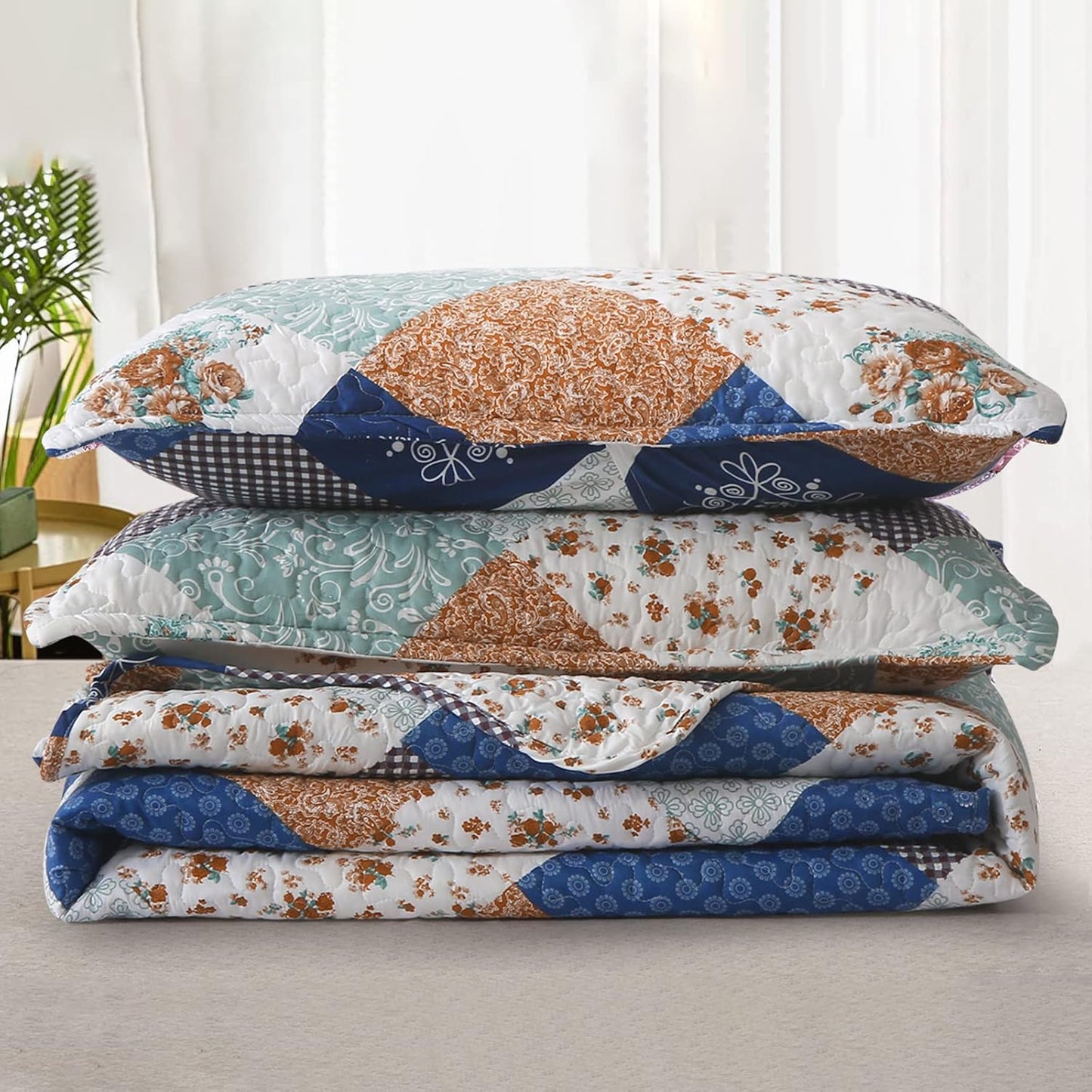 Blue & Beige Floral Patchwork 3 Piece Bedding Quilt Set