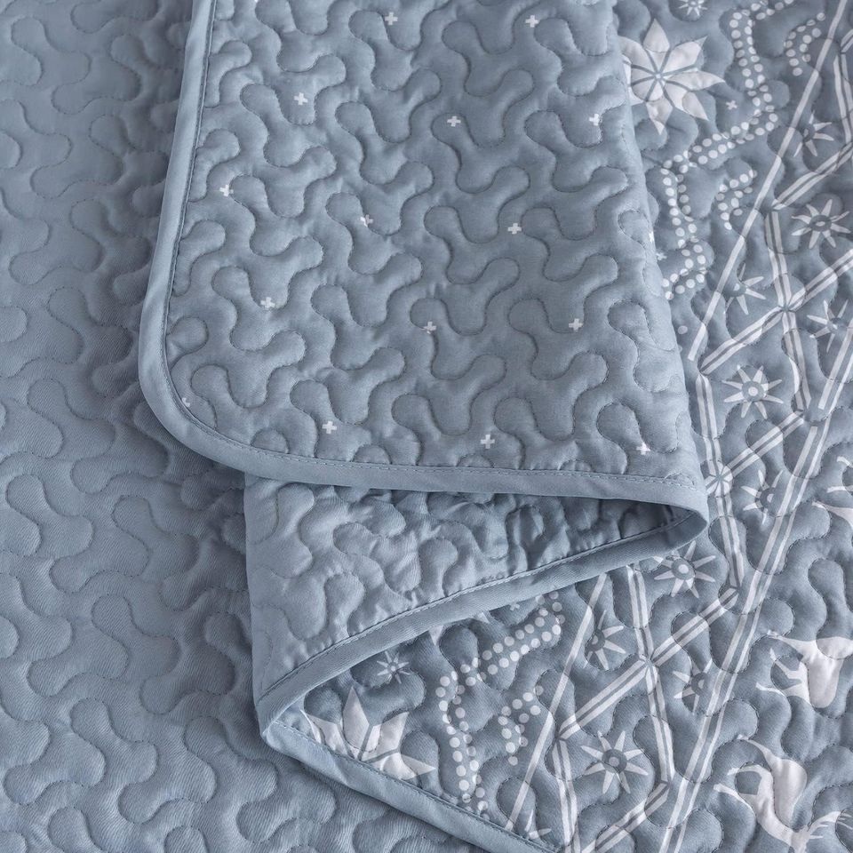 Snowflakes & Deer Blue Reversible 3 Piece Quilt Set