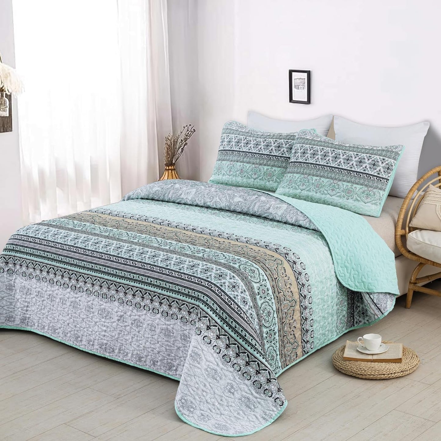 Bohemian Green Reversible 3 Piece Bedding Quilt Set