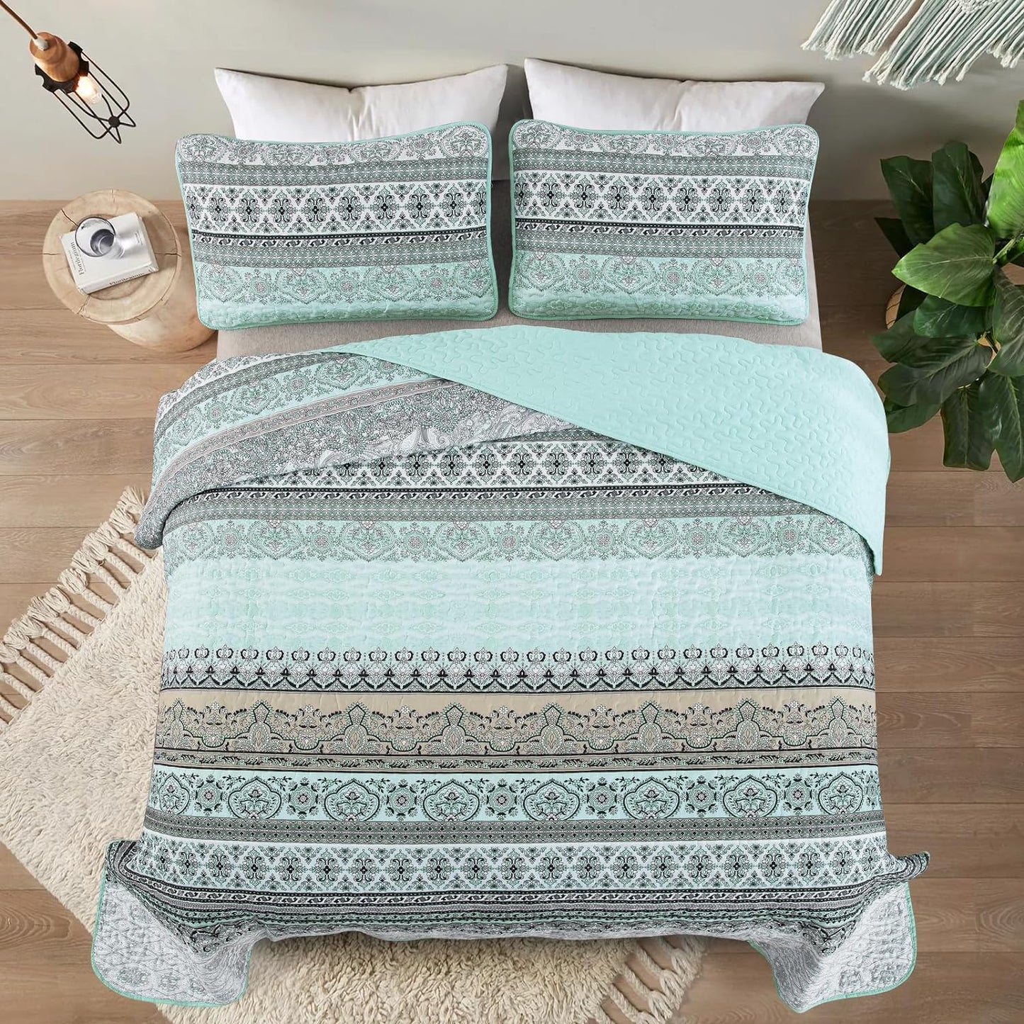 Bohemian Green Reversible 3 Piece Bedding Quilt Set