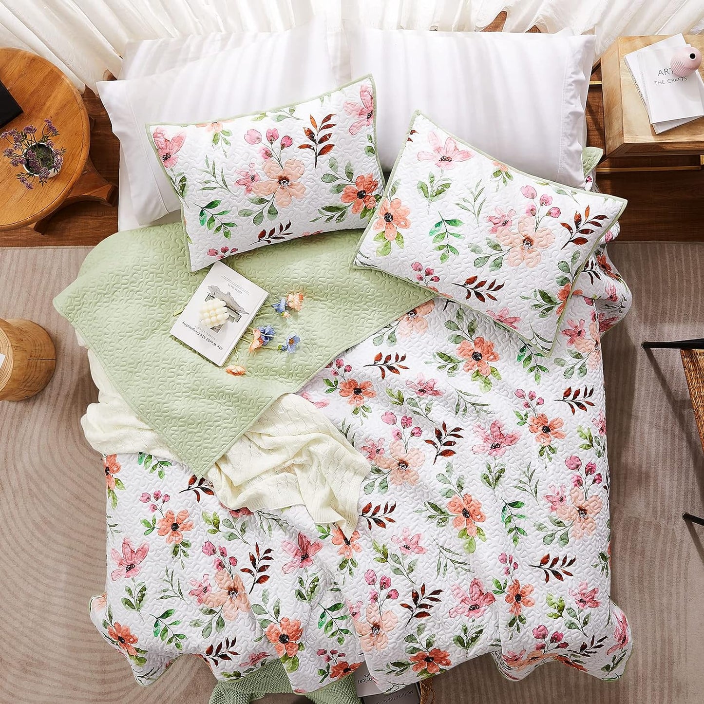 Floral Meadow Reversible 3 Piece Quilt Set