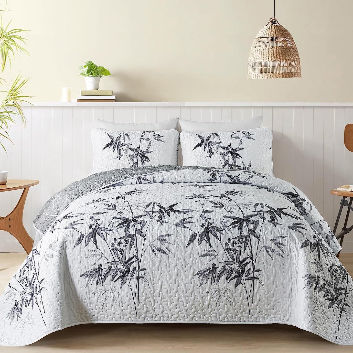 Botanical Grey Leaves Reversible 3 Piece Bedding Quilt Set