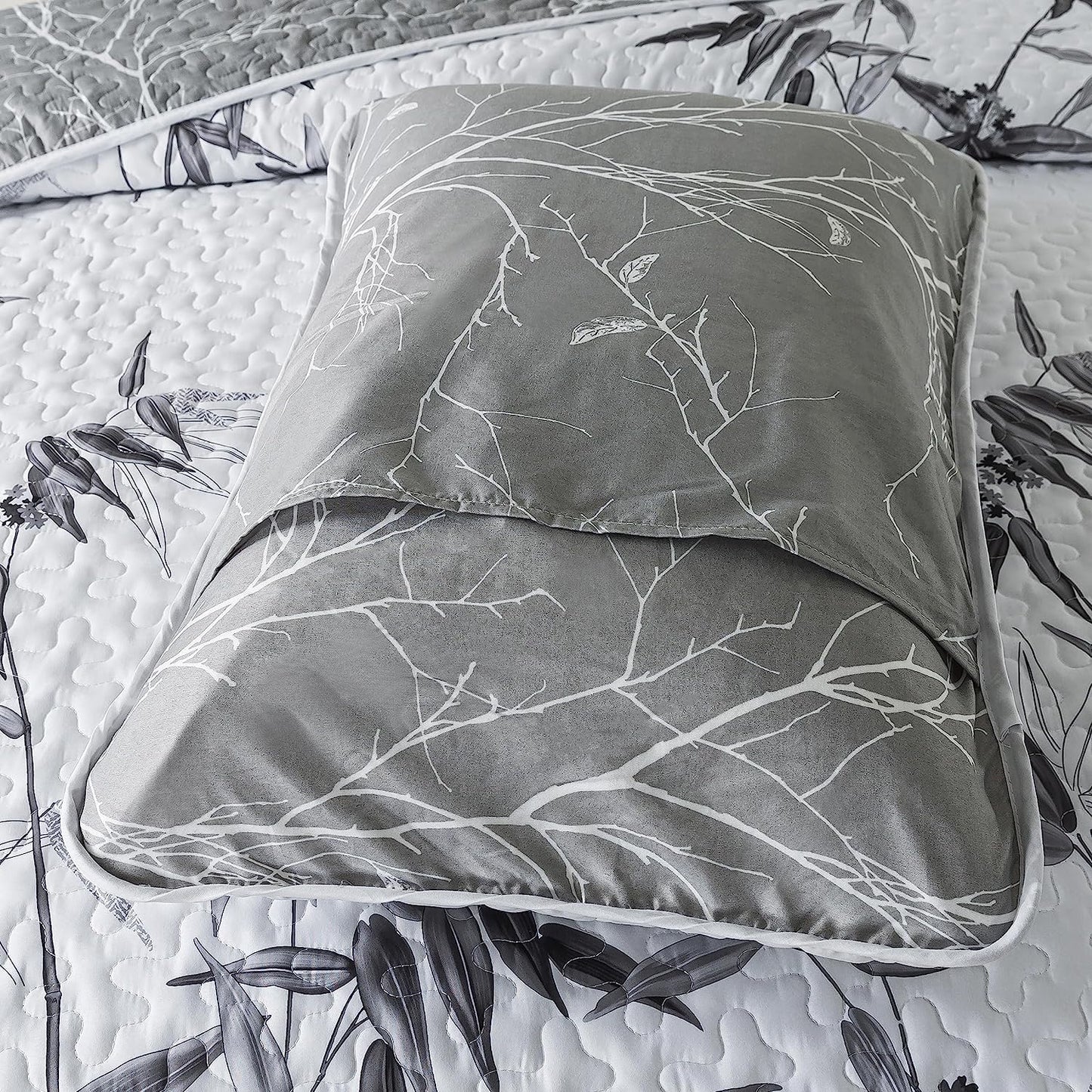 Botanical Grey Leaves Reversible 3 Piece Bedding Quilt Set