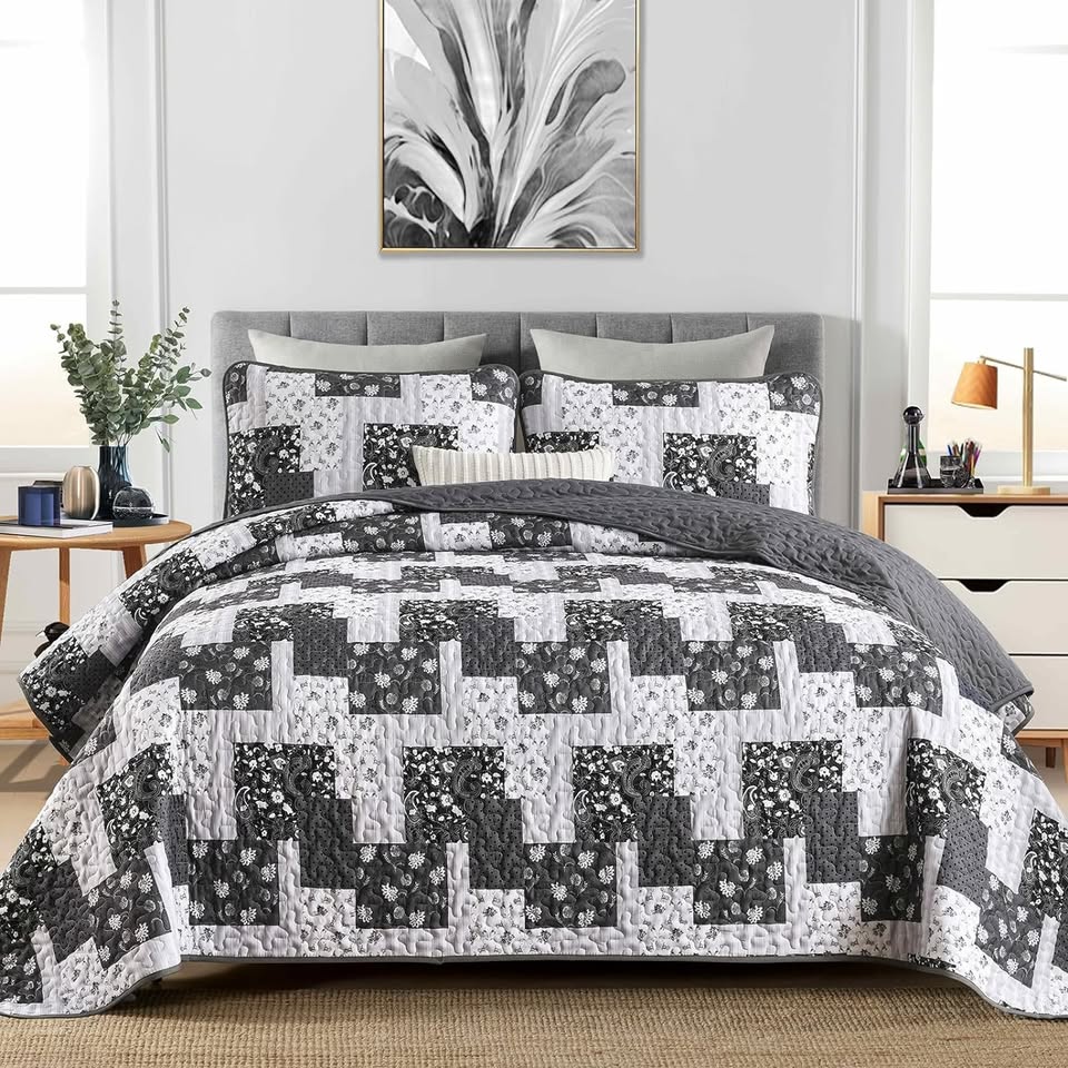Grey Floral Paisley Patchwork 3 Piece Bedding Quilt Set