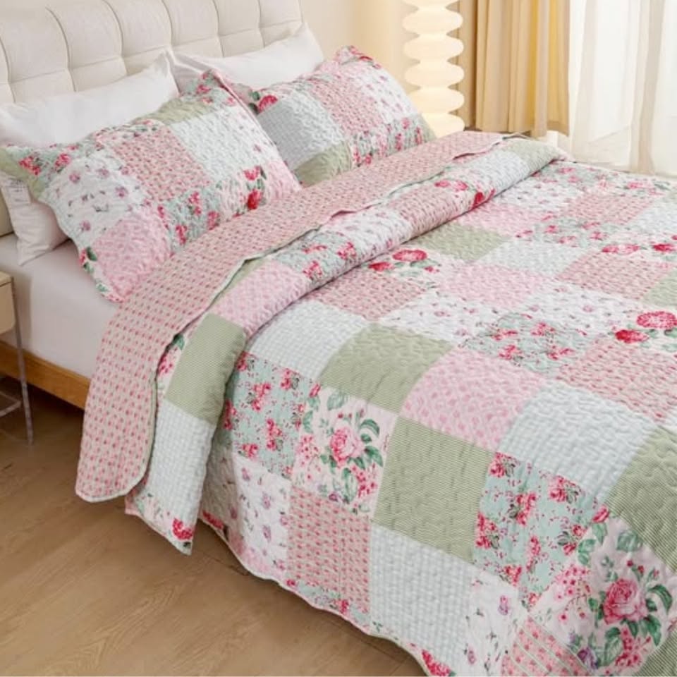 Pink & Green Floral Patchwork 3 Piece Bedding Quilt Set