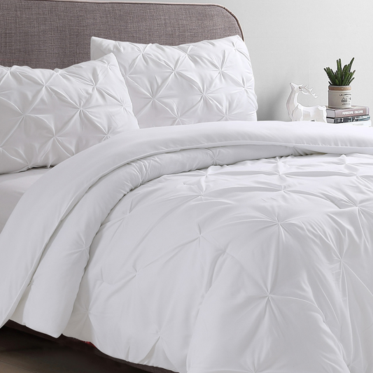 White Pinch Pleated 3 Piece Comforter Set