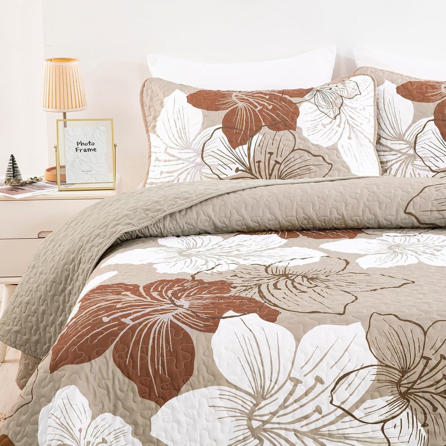 Taupe Bohemian Floral 3 Piece Bedding Quilt Set