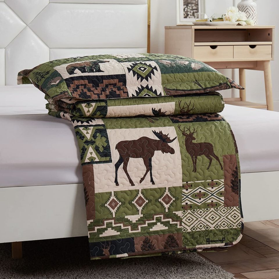 Lodge Moose & Deer Green-Brown 3 Piece Quilt Set