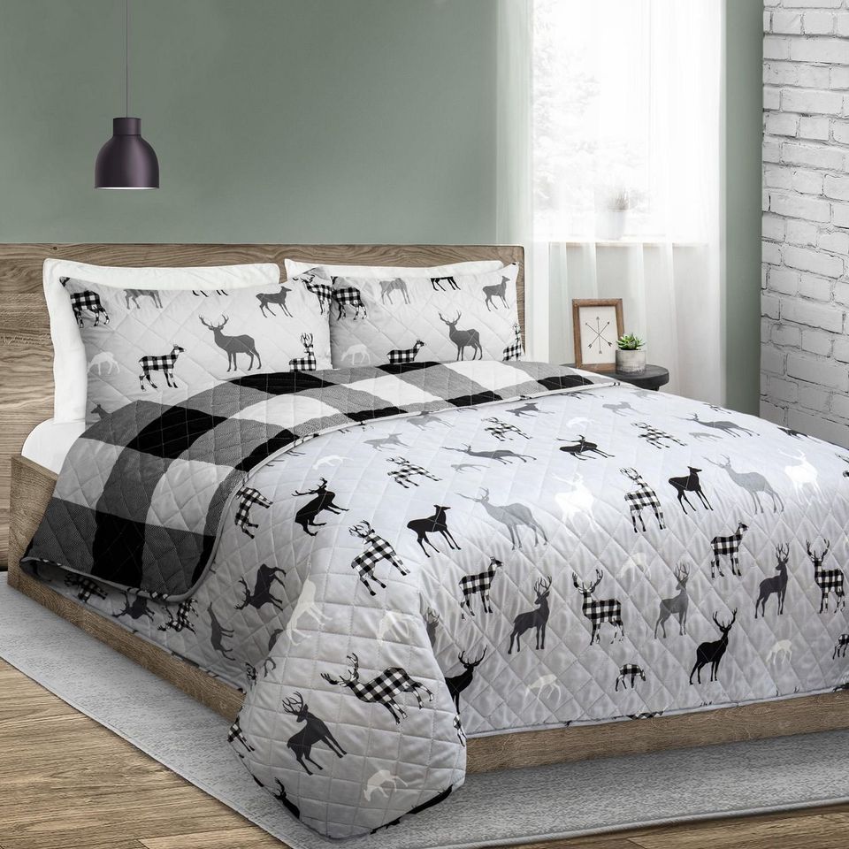 Buffalo Plaid Deer Reversible 3 Piece Bedding Quilt Set