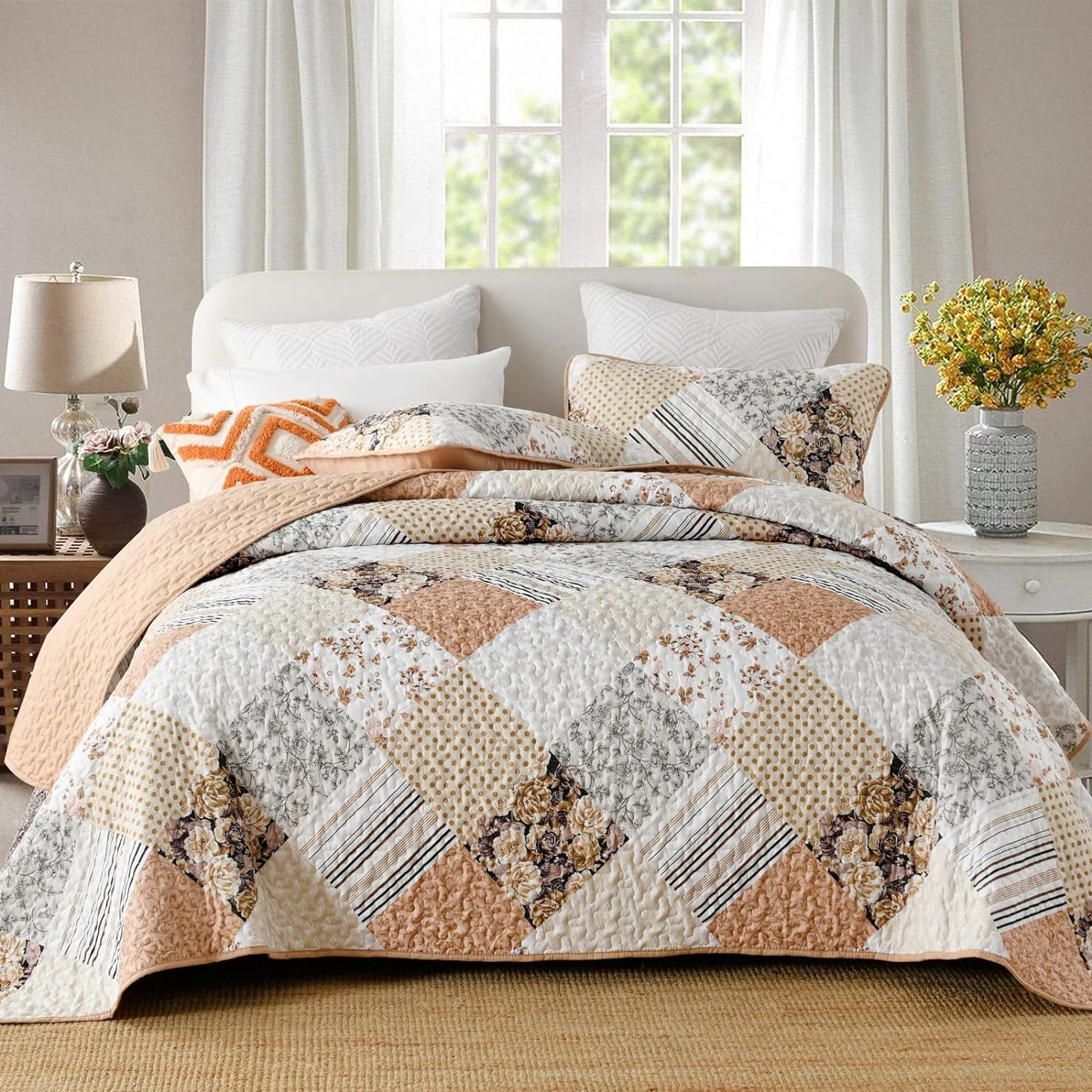 Beige & Peach Floral Patchwork 3 Piece Quilt Set