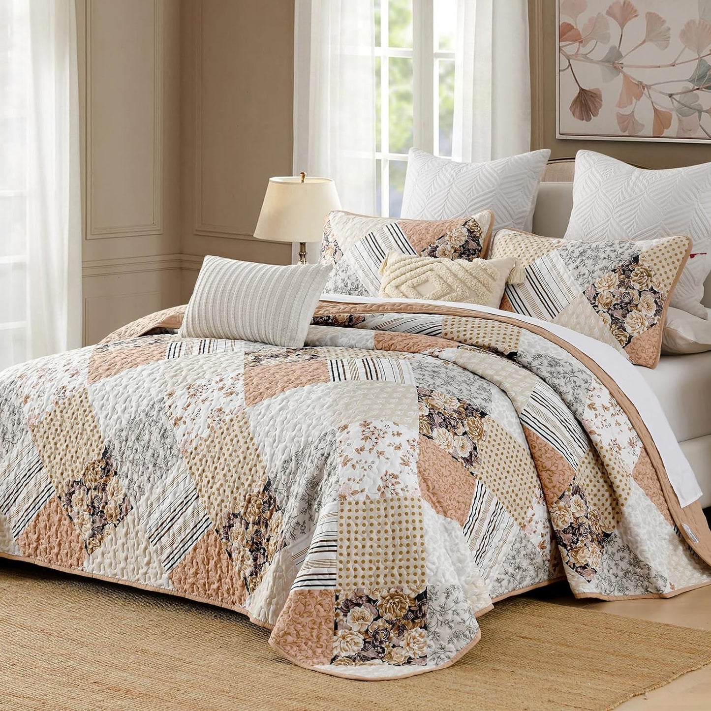 Beige & Peach Floral Patchwork 3 Piece Quilt Set