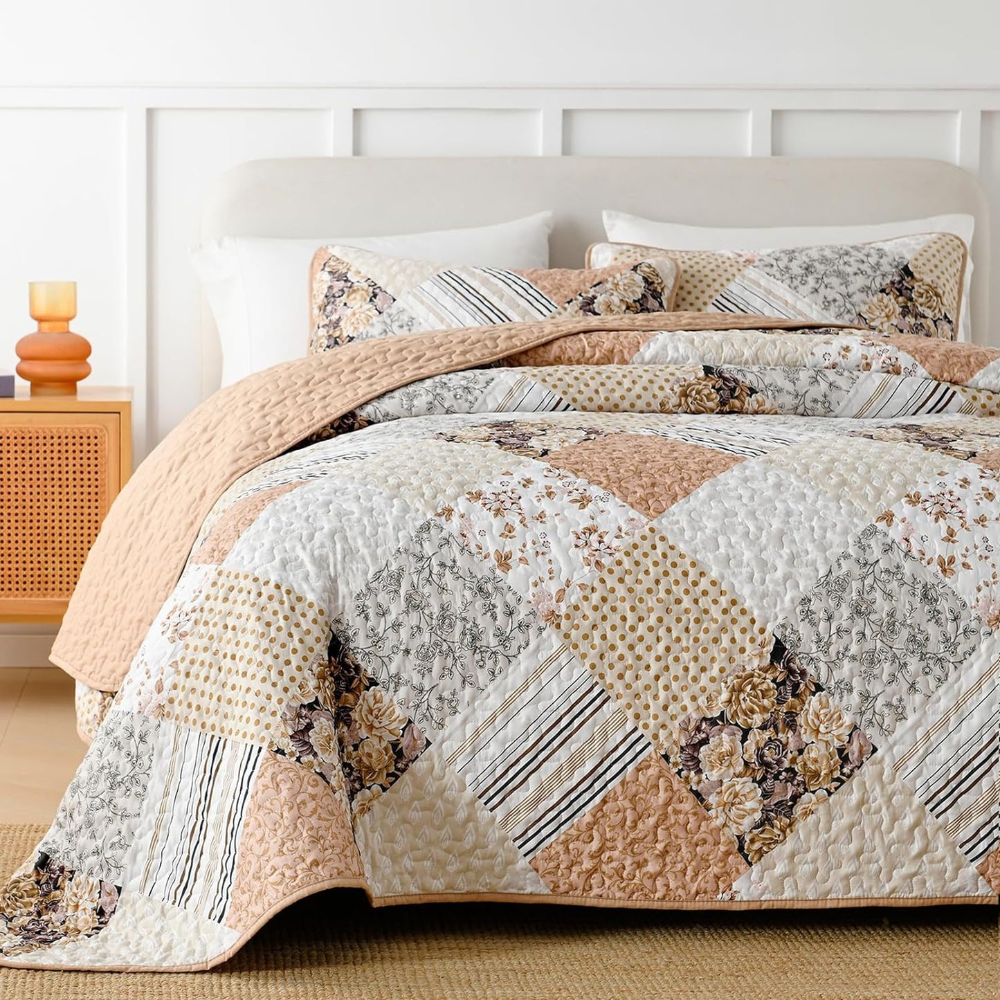 Beige & Peach Floral Patchwork 3 Piece Quilt Set