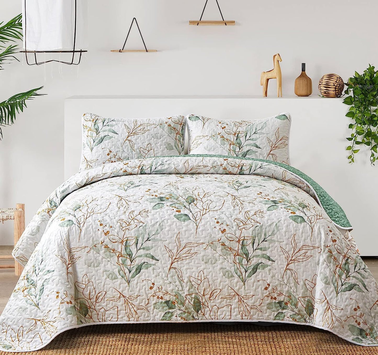 Botanical Green & Gold Leaves Reversible 3 Piece Bedding Quilt Set