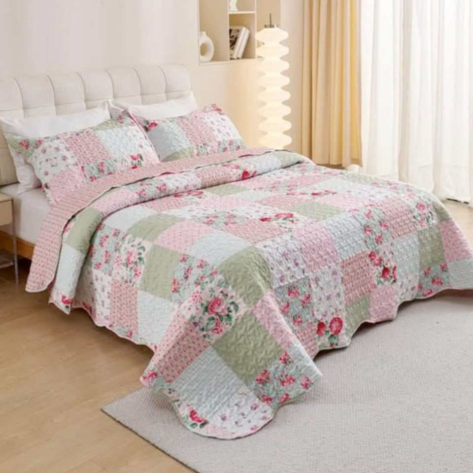 Pink & Green Floral Patchwork 3 Piece Bedding Quilt Set