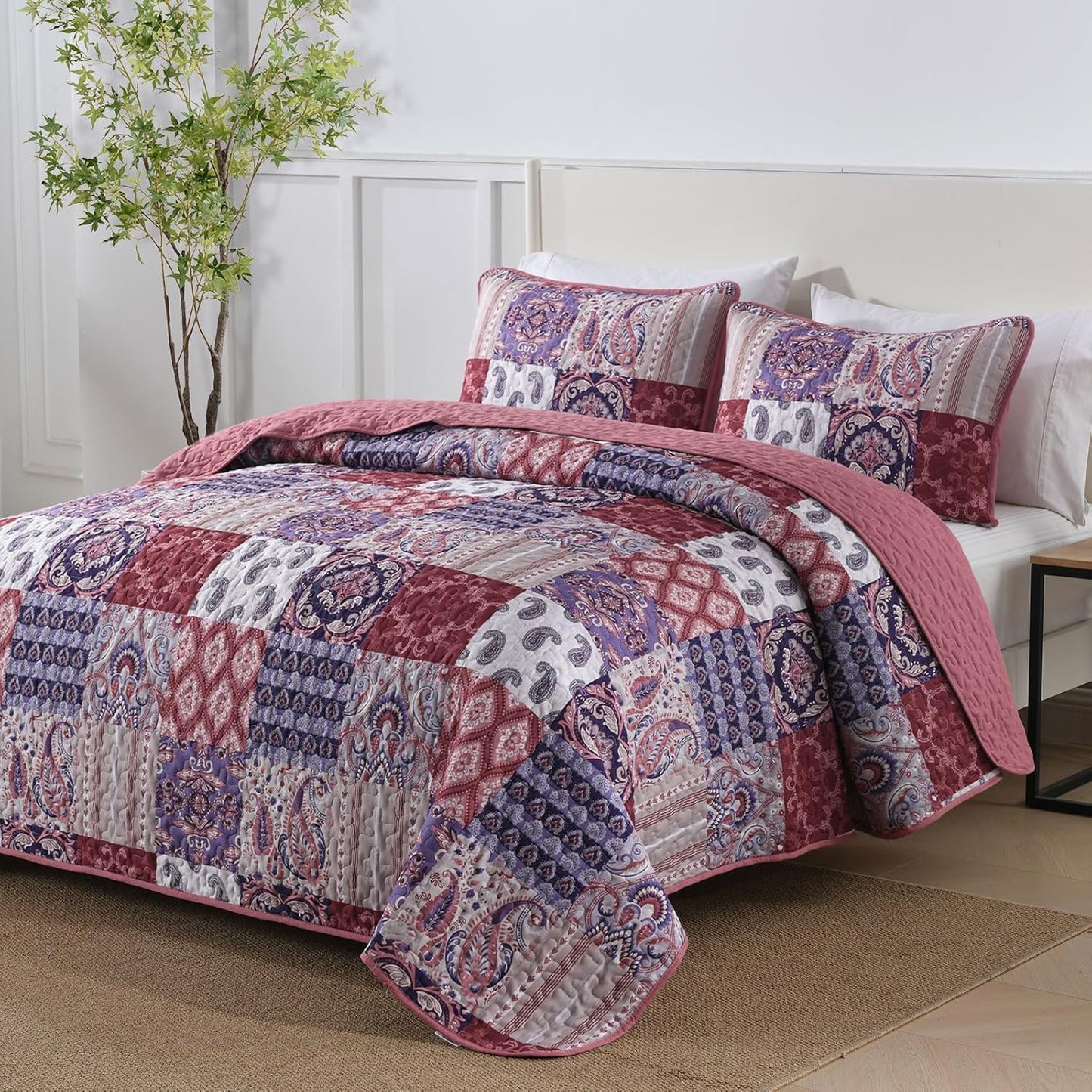 Rose Red Paisley Patchwork 3 Piece Quilt Set