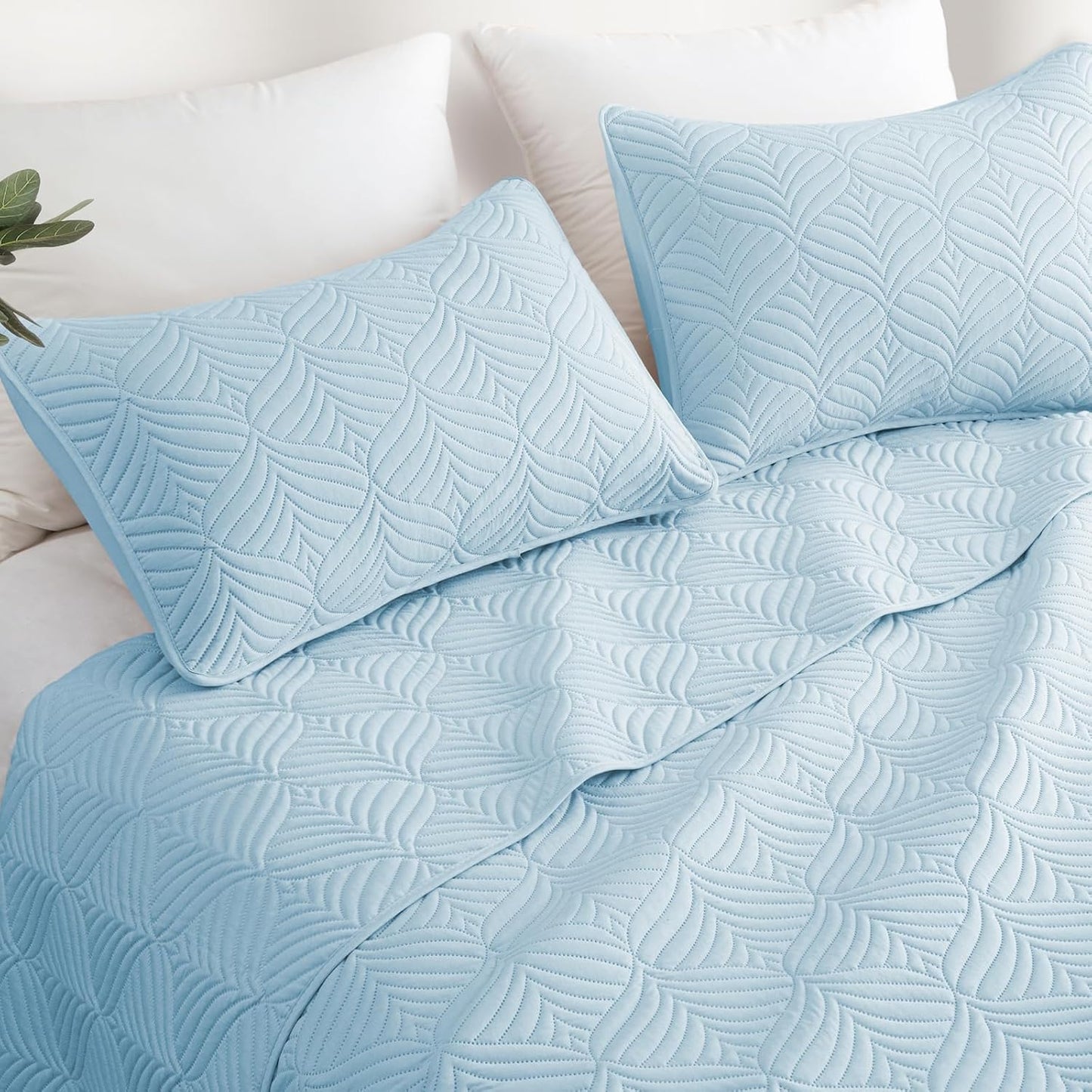 Solid Blue 3 Piece Lightweight Bedding Quilt Set