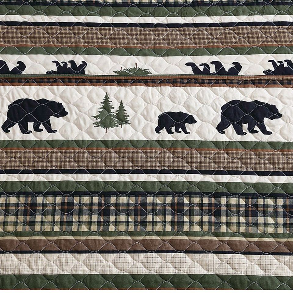 Forest Green Bear Cabin 3 Piece Bedding Quilt Set